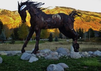 Wildhorse Meadows horse sculpture